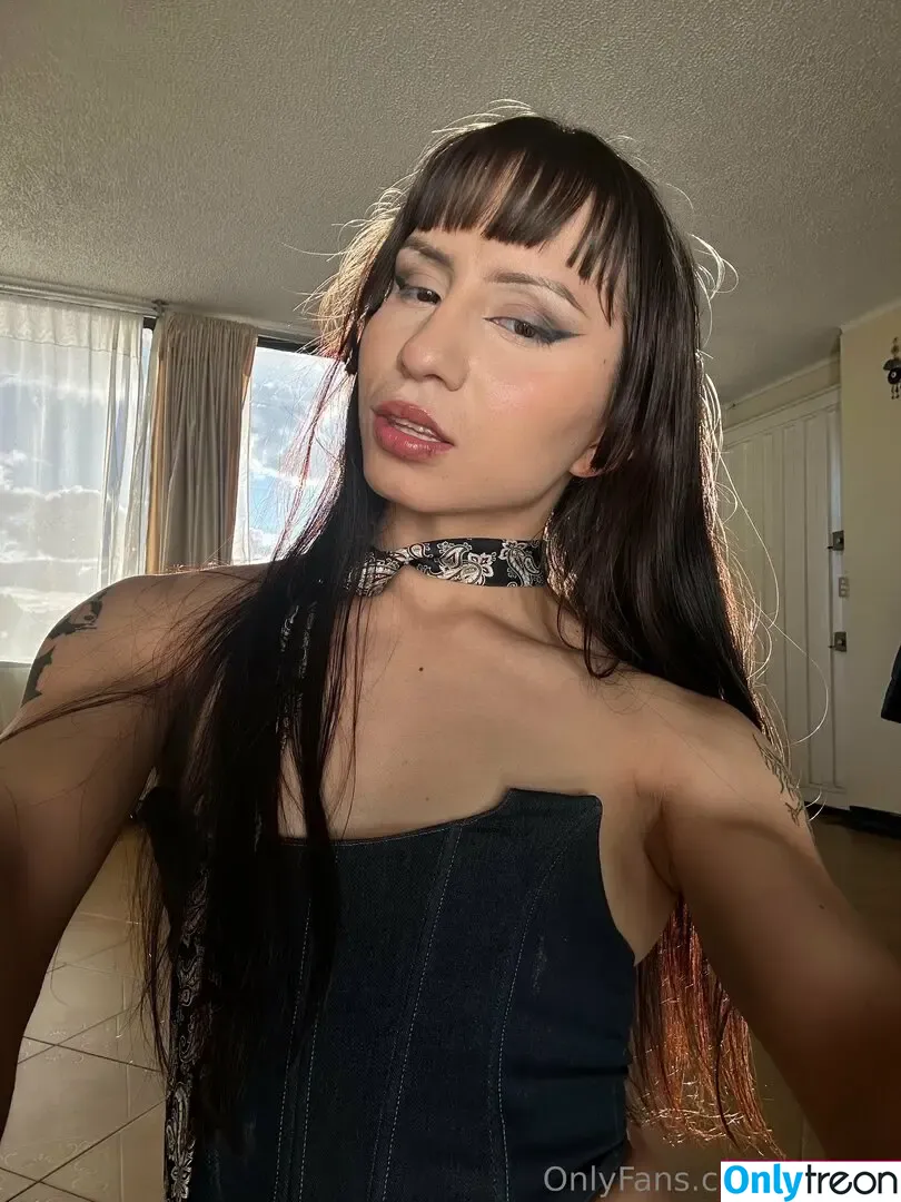 irisdolll nude photo #0064 (irisdollarbillyall)