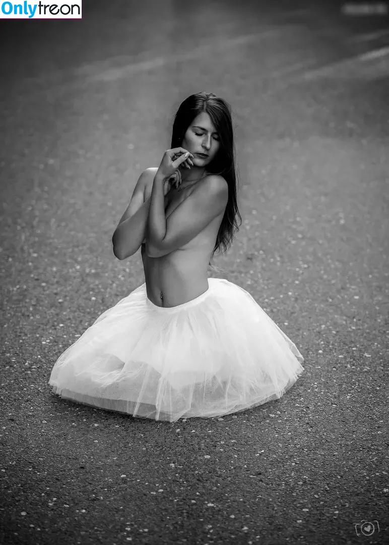 Isa._belle._ nude photo #0216 (Isa._belle._)