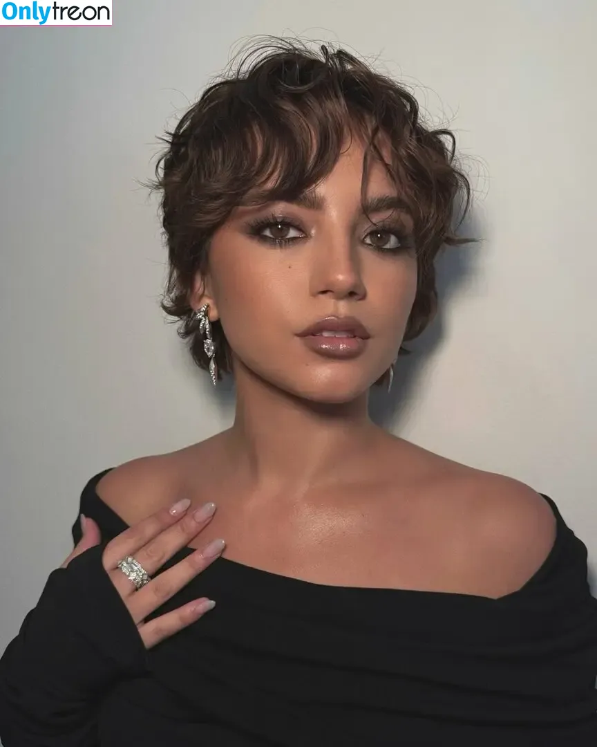 Isabela Merced nude photo #1478 (isabelamerced)