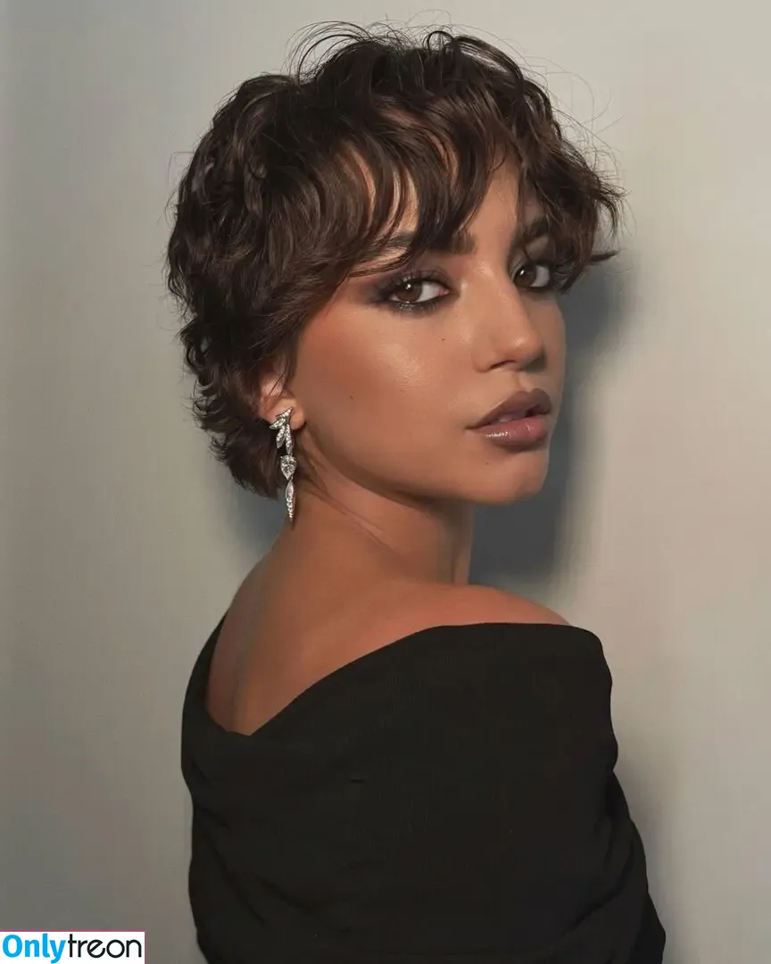 Isabela Merced nude photo #1479 (isabelamerced)