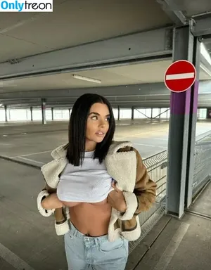 Isabell Böttger / 1sabellxo nude photo #0004