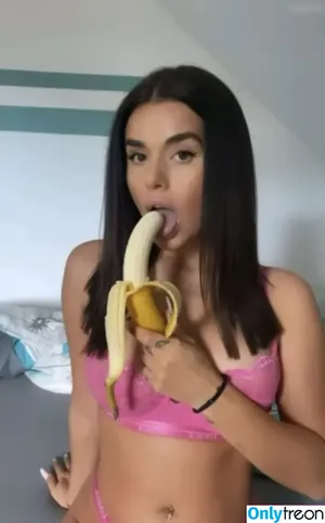 Isabell Böttger / 1sabellxo nude photo #0117