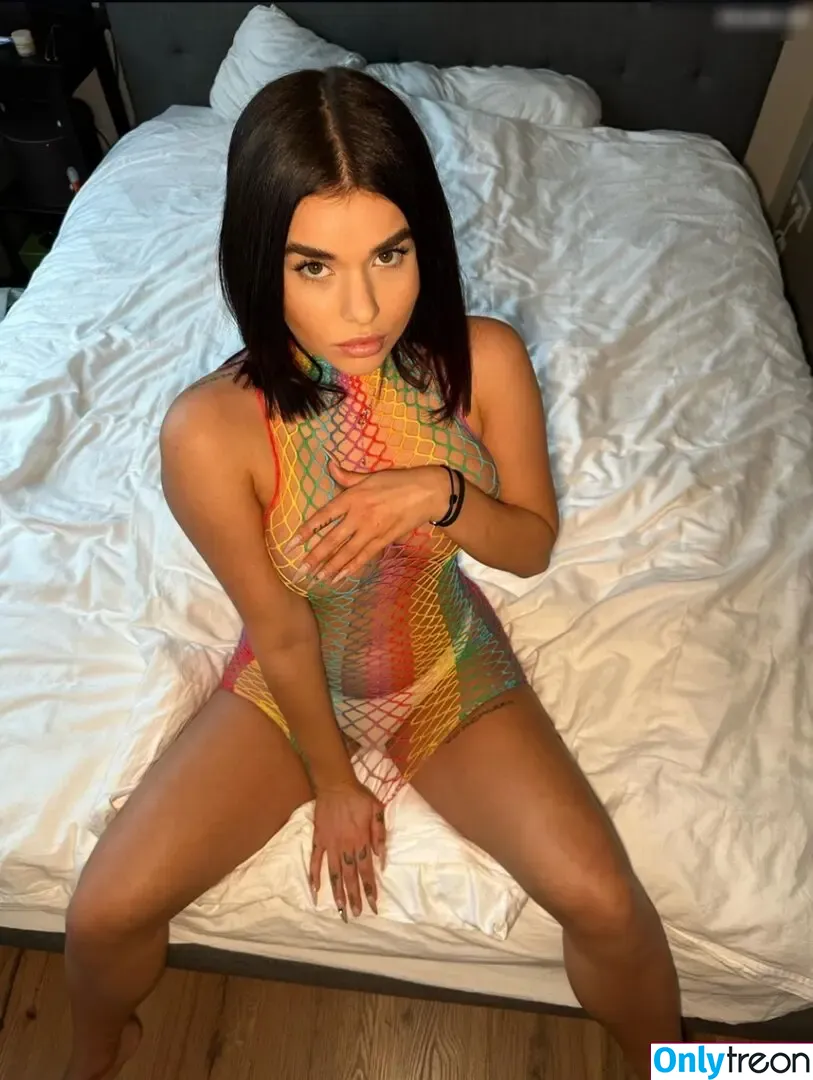 Isabell Böttger nude photo #0082 (1sabellxo)