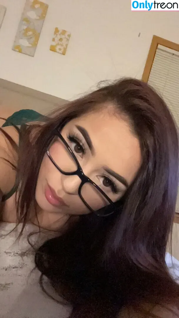 Isabella Alexis nude photo #0006 (_simplybella01_ / curvvyyb)