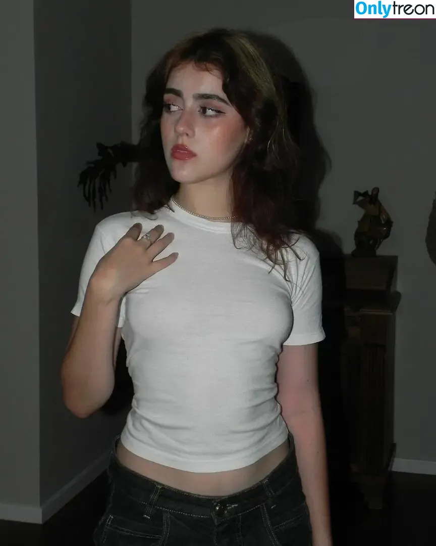 Isabella Angelina nude photo #0045 (angelinaisabellaa / isabellaangelina)