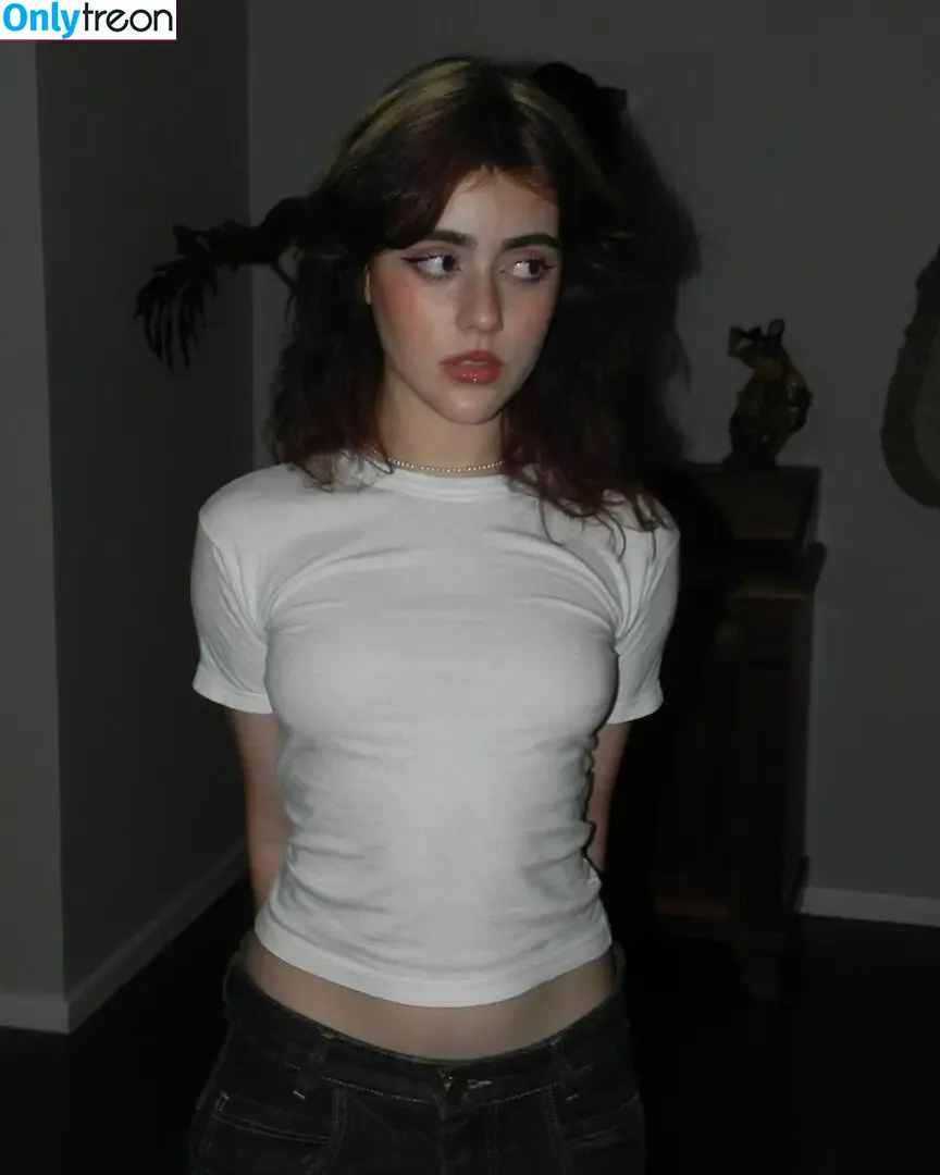 Isabella Angelina nude photo #0046 (angelinaisabellaa / isabellaangelina)