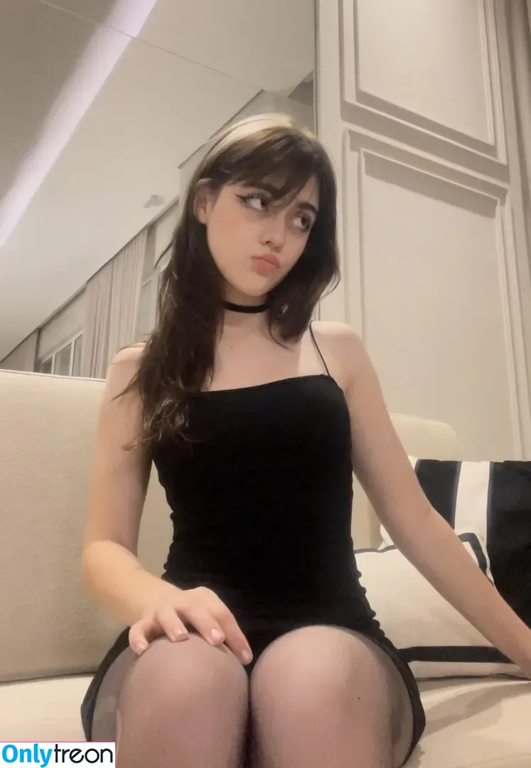 Isabella Angelina nude photo #0056 (angelinaisabellaa / isabellaangelina)