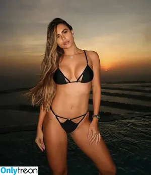 isabella Arantes / isaabellaarantes nude photo #0001