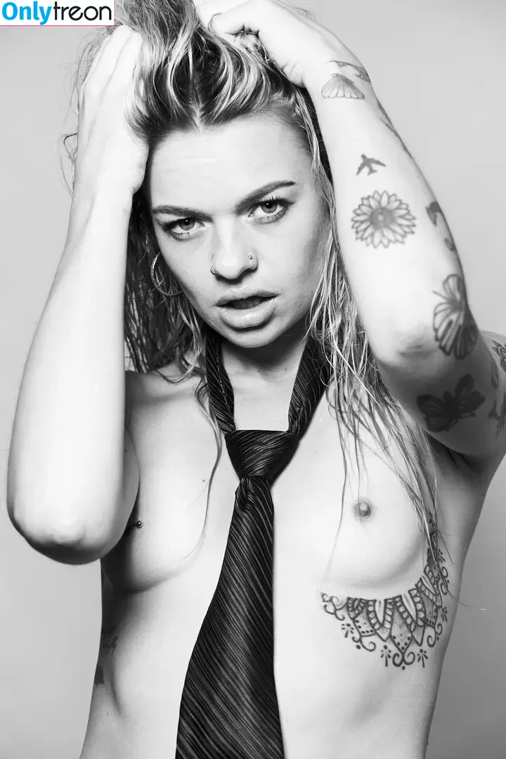 Isabella Jones nude photo #0029 (glamourgirl.xo / glamourgirl_xo)