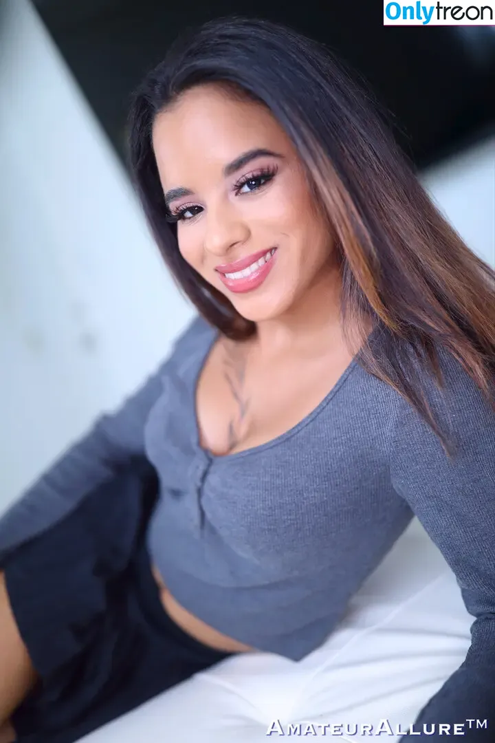 Isabella Jules nude photo #0265 (_isabellajules / isabella_julez)