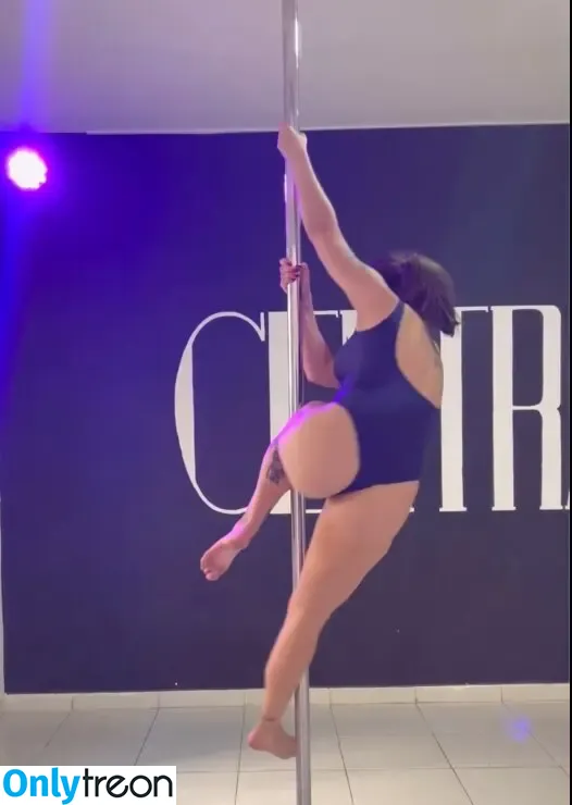 Isabella Lacerda nude photo #0007 (isabellalacerda_nutri / isalacerdamtb)