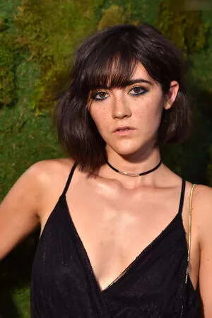 Isabelle Fuhrman / isabellefuhrman nude photo #0049