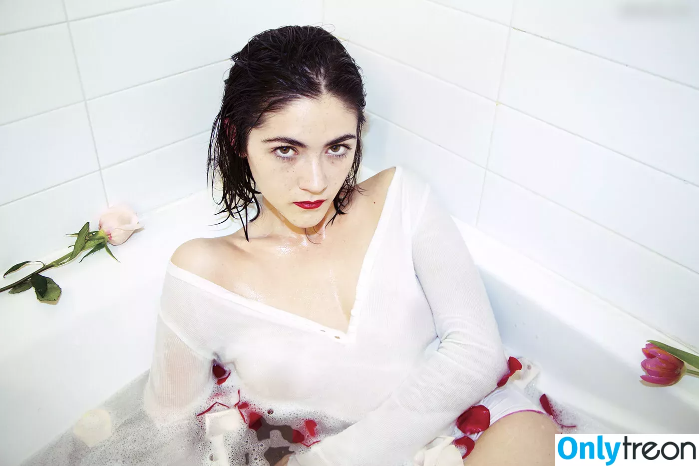 Isabelle Fuhrman nude photo #0031 (isabellefuhrman)