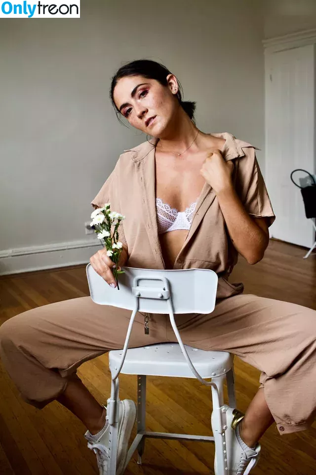 Isabelle Fuhrman nude photo #0034 (isabellefuhrman)