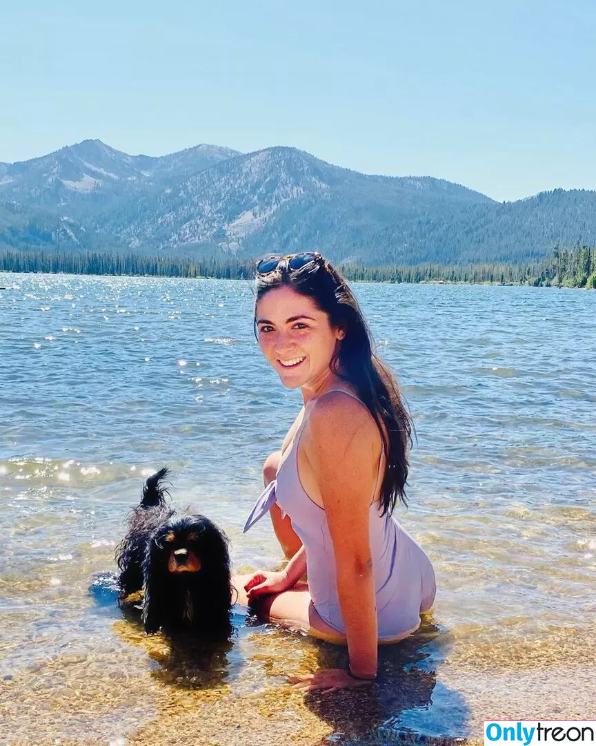 Isabelle Fuhrman nude photo #0113 (isabellefuhrman)