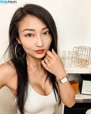iseetan / 1260479805 / seethefunny / siitan.irl nude photo #0203