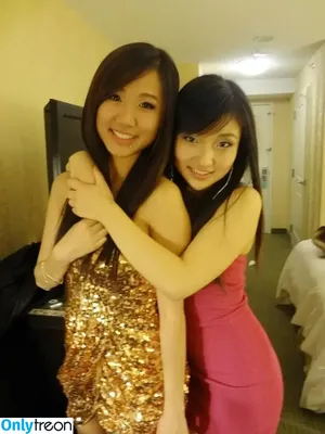 iseetan / 1260479805 / seethefunny / siitan.irl nude photo #0255