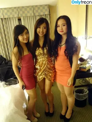 iseetan / 1260479805 / seethefunny / siitan.irl nude photo #0258