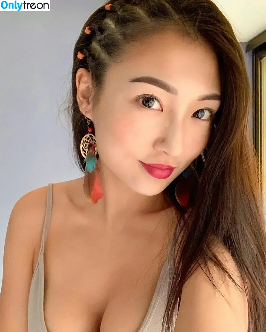 iseetan nude photo #0113 (1260479805 / seethefunny / siitan.irl)