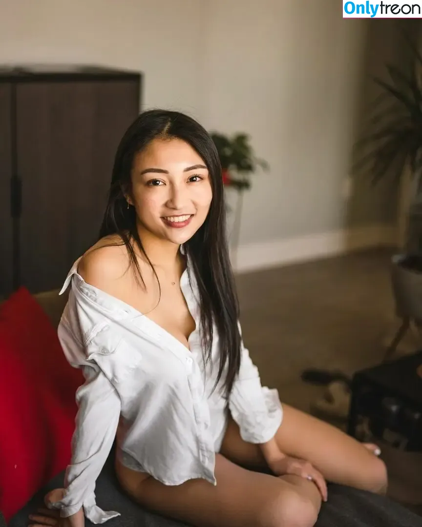 iseetan nude photo #0119 (1260479805 / seethefunny / siitan.irl)
