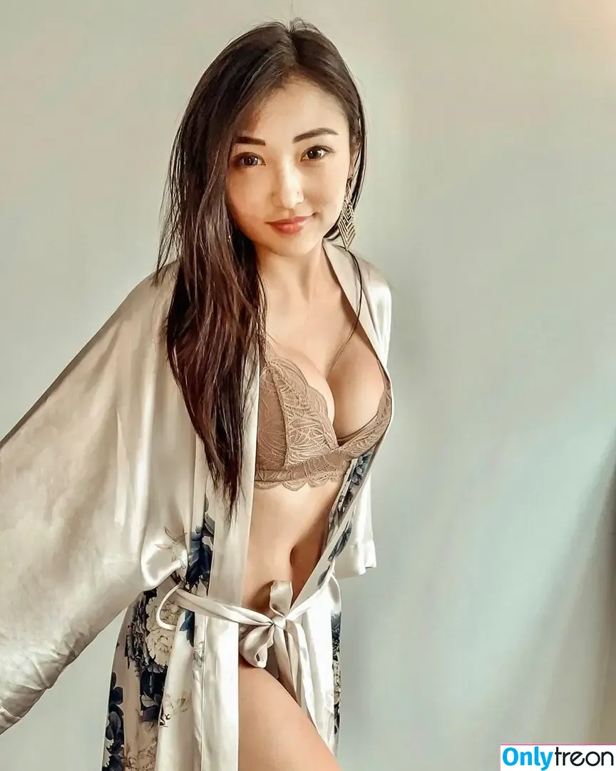 iseetan nude photo #0146 (1260479805 / seethefunny / siitan.irl)