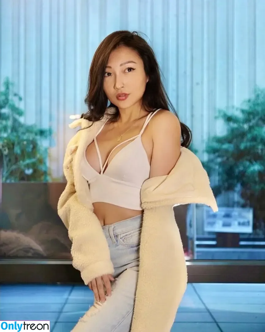 iseetan nude photo #0201 (1260479805 / seethefunny / siitan.irl)