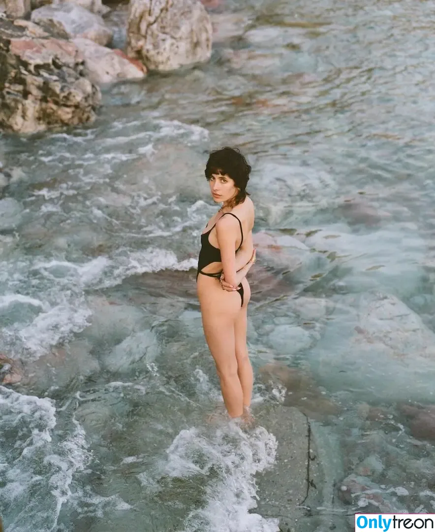 isisdavidge nude photo #0003 (isisdavidge)