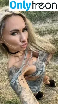 isizzu nude photo #0018 (michaela.isizzu.of)