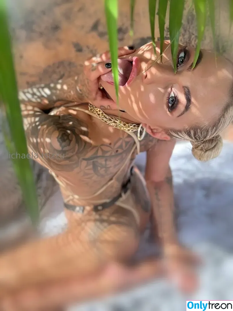 isizzu nude photo #0079 (michaela.isizzu.of)