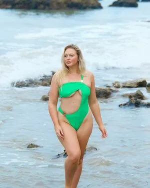Iskra Lawrence / iskra nude photo #0062