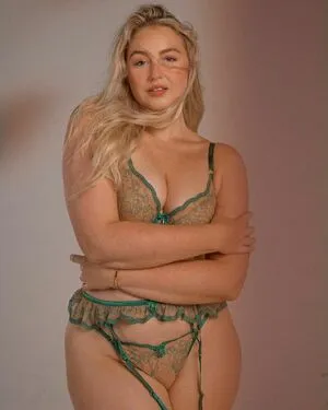 Iskra Lawrence / iskra nude photo #0091