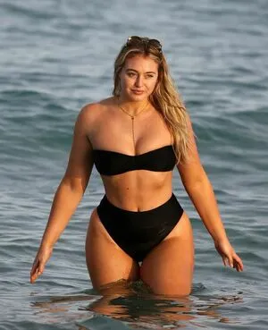 Iskra Lawrence / iskra nude photo #0108