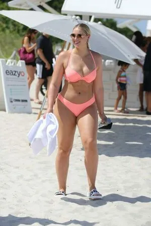 Iskra Lawrence / iskra nude photo #0124