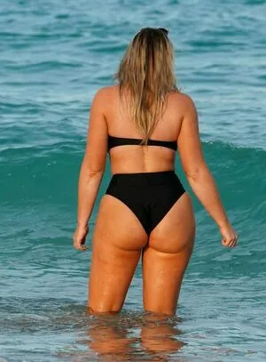 Iskra Lawrence / iskra nude photo #0193