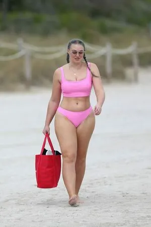 Iskra Lawrence / iskra nude photo #0202
