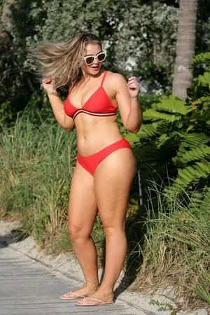 Iskra Lawrence / iskra nude photo #0230