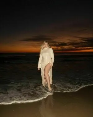 Iskra Lawrence / iskra nude photo #0267