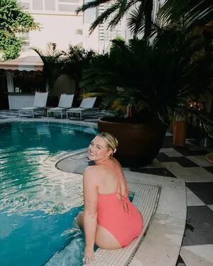 Iskra Lawrence / iskra nude photo #0284