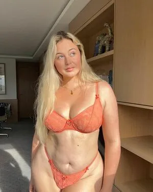 Iskra Lawrence / iskra nude photo #0322