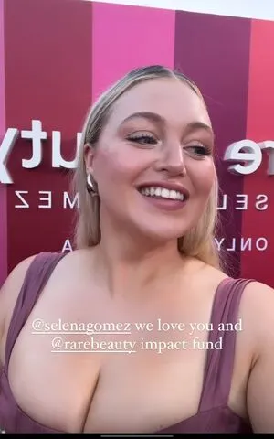 Iskra Lawrence / iskra nude photo #0331