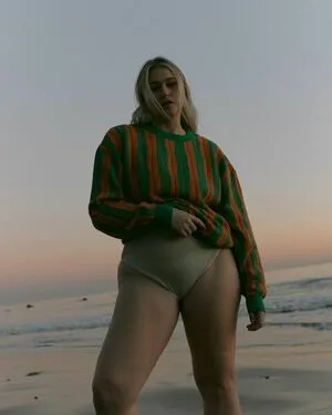 Iskra Lawrence / iskra nude photo #0345