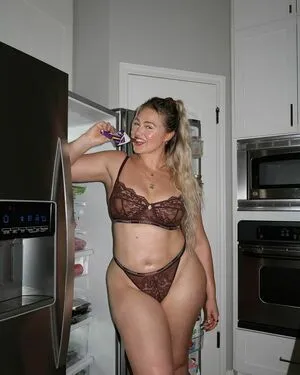 Iskra Lawrence / iskra nude photo #0381