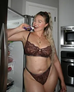 Iskra Lawrence / iskra nude photo #0386