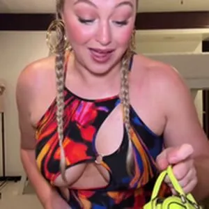 Iskra Lawrence / iskra nude photo #0392