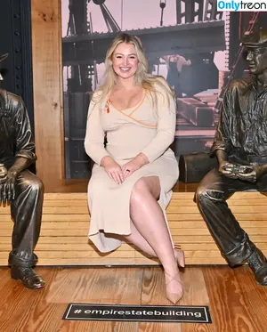 Iskra Lawrence / iskra nude photo #0472
