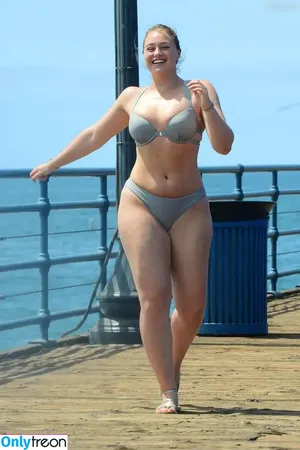 Iskra Lawrence / iskra nude photo #0784