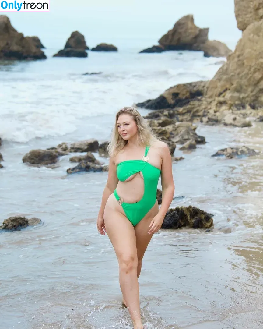 Iskra Lawrence nude photo #0055 (iskra)