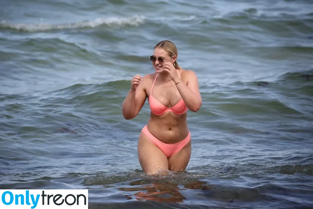 Iskra Lawrence nude photo #0118 (iskra)