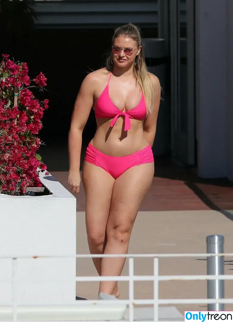 Iskra Lawrence nude photo #0158 (iskra)