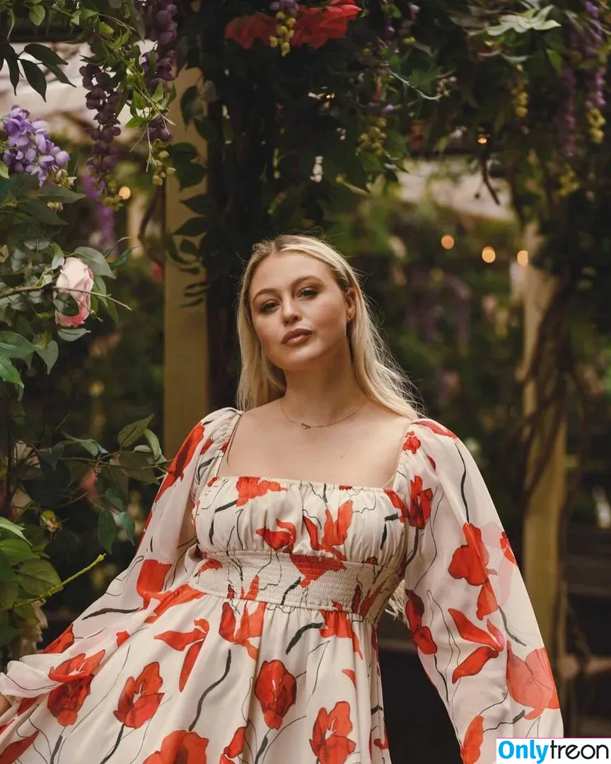 Iskra Lawrence nude photo #0278 (iskra)